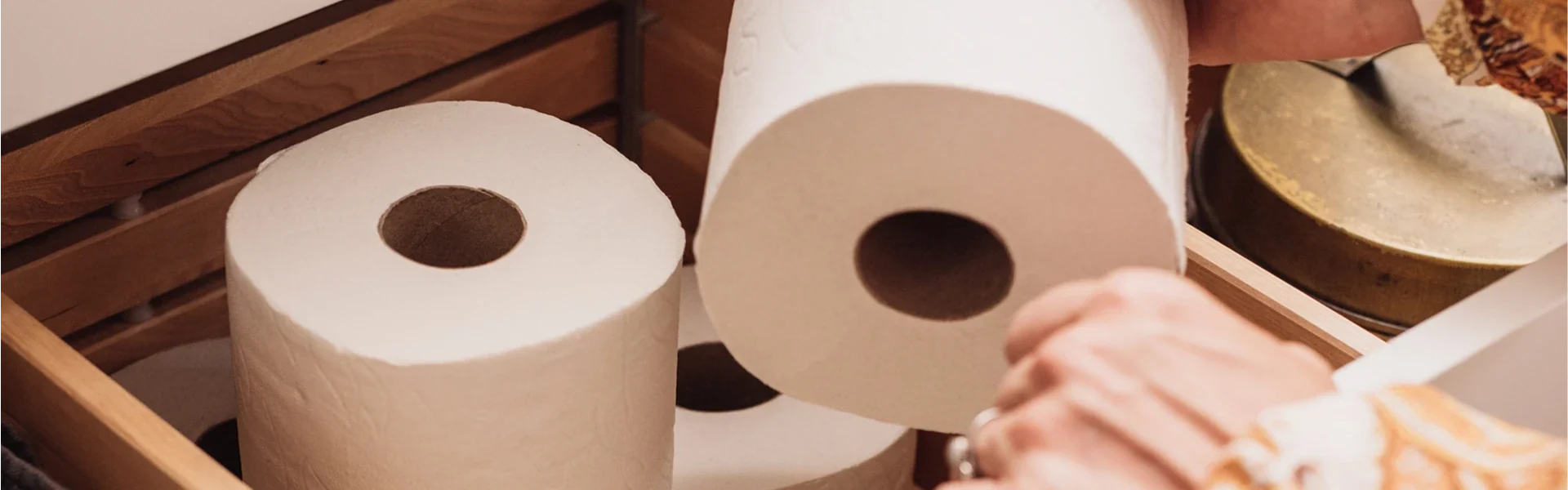 400 sheet toilet roll